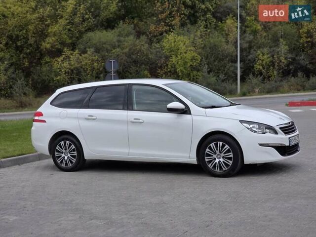 Белый Пежо 308, объемом двигателя 1.6 л и пробегом 226 тыс. км за 6999 $, фото 4 на Automoto.ua