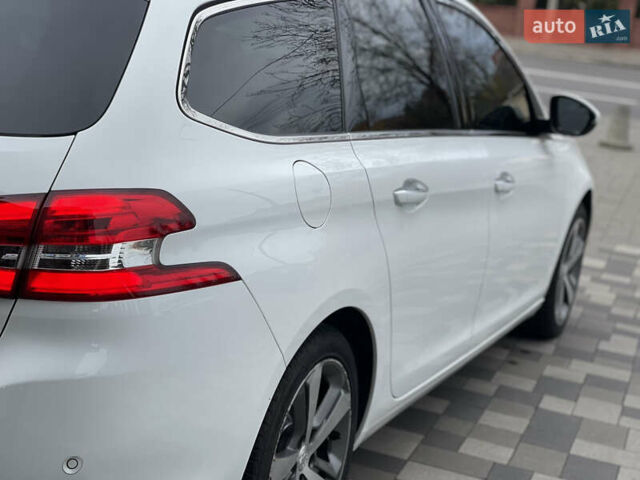 Белый Пежо 308, объемом двигателя 2 л и пробегом 234 тыс. км за 11750 $, фото 17 на Automoto.ua