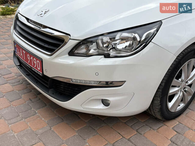 Пежо 308 2014 в Житомире на Automoto.ua Белый Пежо 308, объемом двигателя 1.56 л и пробегом 195 тыс. км за 9200 $, фото 18 на Automoto.ua