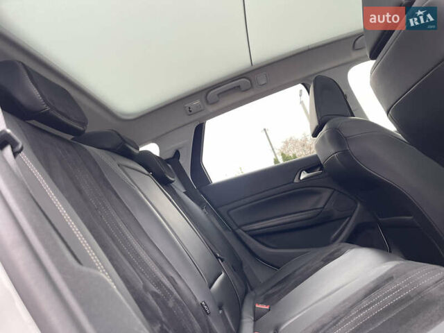 Белый Пежо 308, объемом двигателя 2 л и пробегом 234 тыс. км за 11750 $, фото 66 на Automoto.ua