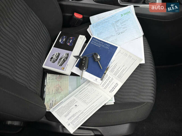 Пежо 308 2014 в Житомире на Automoto.ua Белый Пежо 308, объемом двигателя 1.56 л и пробегом 195 тыс. км за 9200 $, фото 40 на Automoto.ua