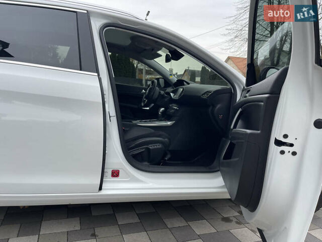 Белый Пежо 308, объемом двигателя 2 л и пробегом 234 тыс. км за 11750 $, фото 57 на Automoto.ua