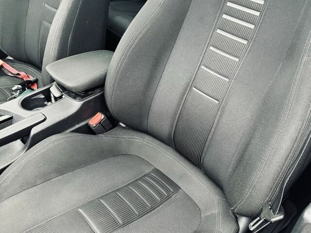 Белый Пежо 308, объемом двигателя 1.6 л и пробегом 250 тыс. км за 9000 $, фото 6 на Automoto.ua