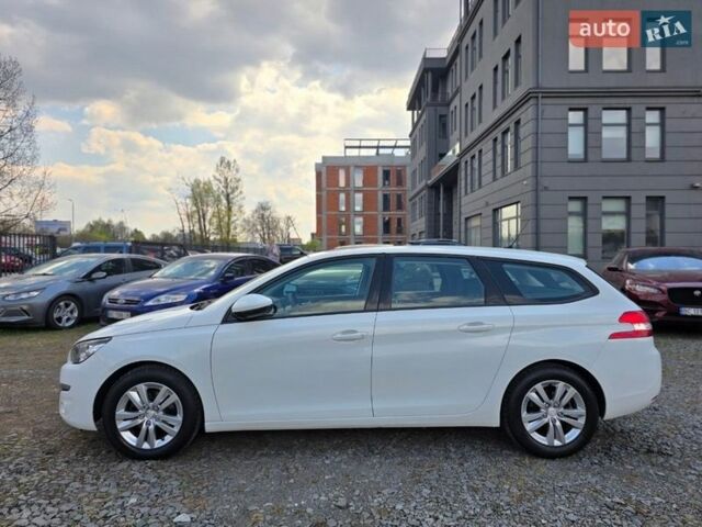 Белый Пежо 308, объемом двигателя 1.56 л и пробегом 277 тыс. км за 8400 $, фото 2 на Automoto.ua