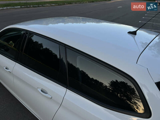 Белый Пежо 308, объемом двигателя 1.56 л и пробегом 281 тыс. км за 11999 $, фото 12 на Automoto.ua