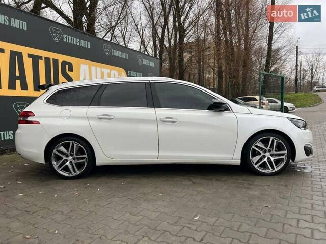 Белый Пежо 308, объемом двигателя 1.56 л и пробегом 265 тыс. км за 11000 $, фото 5 на Automoto.ua