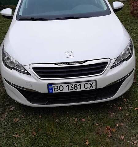 Белый Пежо 308, объемом двигателя 1.56 л и пробегом 216 тыс. км за 9600 $, фото 1 на Automoto.ua