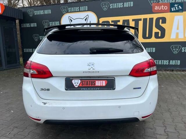 Белый Пежо 308, объемом двигателя 1.56 л и пробегом 265 тыс. км за 11000 $, фото 7 на Automoto.ua
