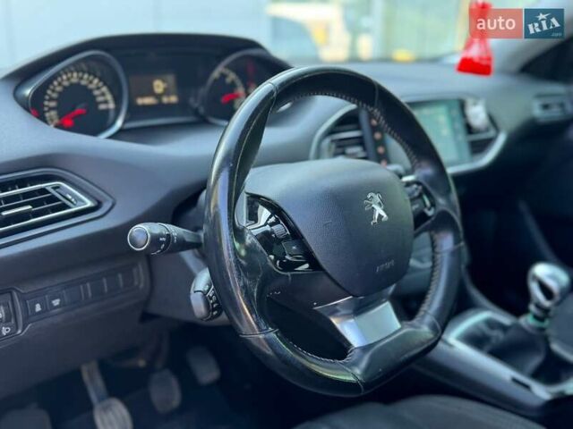 Белый Пежо 308, объемом двигателя 1.56 л и пробегом 172 тыс. км за 10550 $, фото 25 на Automoto.ua