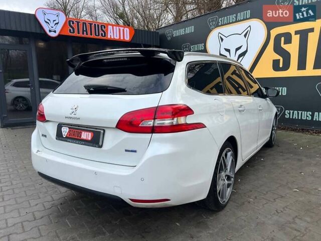 Белый Пежо 308, объемом двигателя 1.56 л и пробегом 265 тыс. км за 11000 $, фото 6 на Automoto.ua