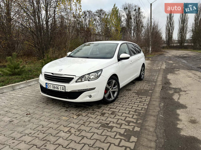 Белый Пежо 308, объемом двигателя 1.56 л и пробегом 283 тыс. км за 11899 $, фото 3 на Automoto.ua