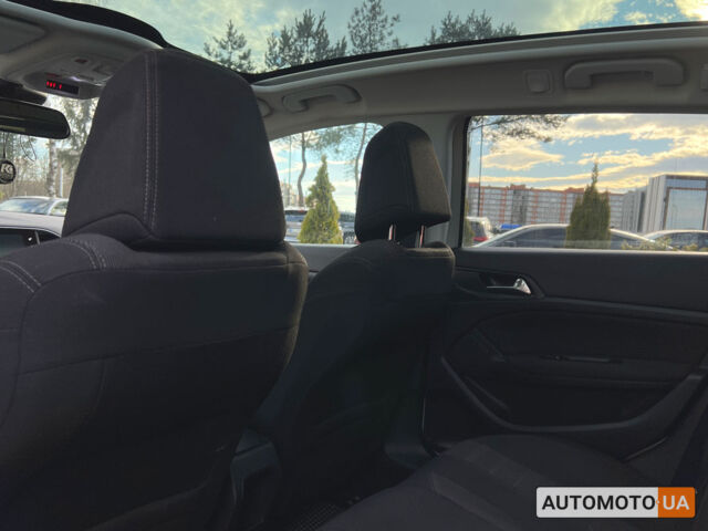 Белый Пежо 308, объемом двигателя 1.6 л и пробегом 290 тыс. км за 10600 $, фото 9 на Automoto.ua