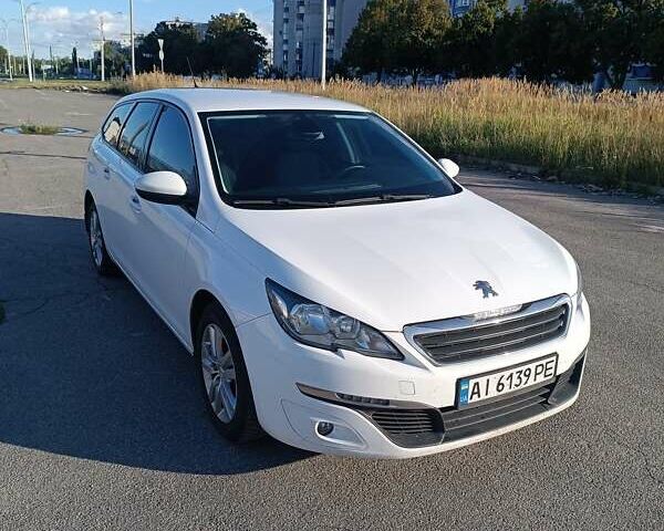 Білий Пежо 308, об'ємом двигуна 1.56 л та пробігом 275 тис. км за 8600 $, фото 5 на Automoto.ua