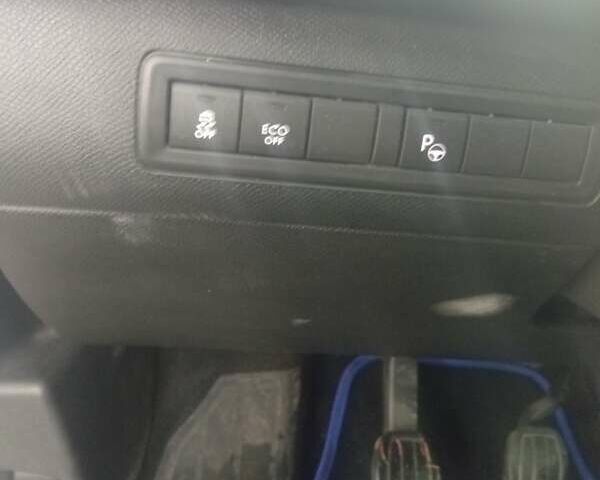 Белый Пежо 308, объемом двигателя 1.2 л и пробегом 160 тыс. км за 10200 $, фото 6 на Automoto.ua