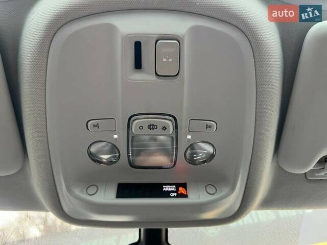 Белый Пежо 308, объемом двигателя 1.56 л и пробегом 265 тыс. км за 11000 $, фото 25 на Automoto.ua