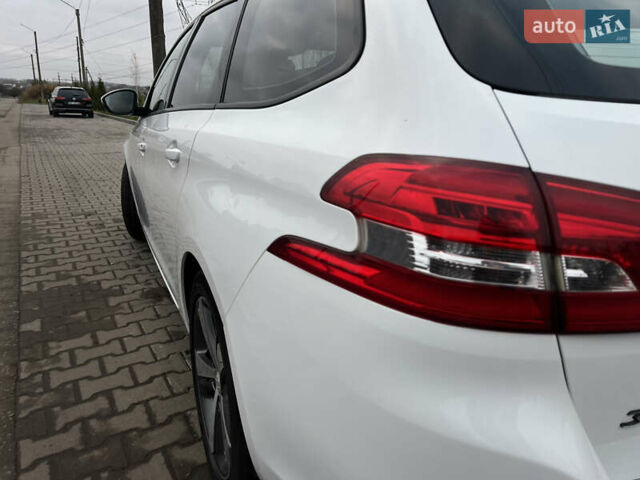 Белый Пежо 308, объемом двигателя 1.56 л и пробегом 283 тыс. км за 11899 $, фото 12 на Automoto.ua