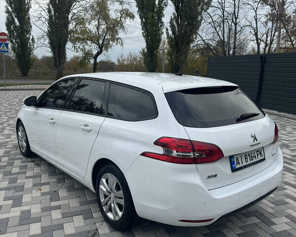 Белый Пежо 308, объемом двигателя 1.56 л и пробегом 286 тыс. км за 7499 $, фото 5 на Automoto.ua