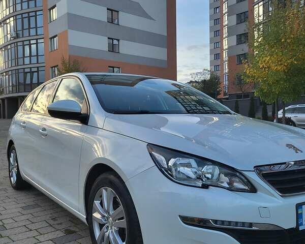 Белый Пежо 308, объемом двигателя 1.56 л и пробегом 266 тыс. км за 9100 $, фото 7 на Automoto.ua