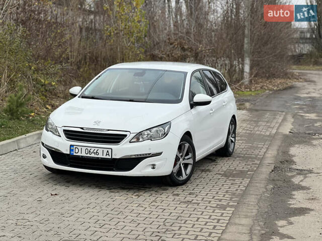 Белый Пежо 308, объемом двигателя 1.56 л и пробегом 283 тыс. км за 11899 $, фото 2 на Automoto.ua