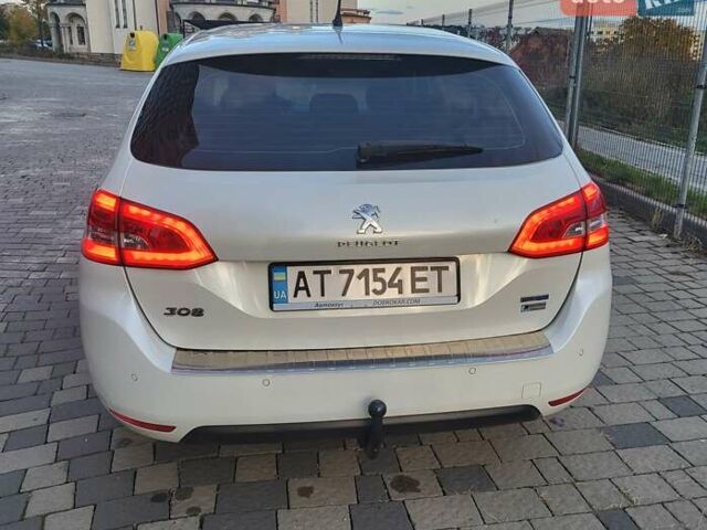 Белый Пежо 308, объемом двигателя 1.56 л и пробегом 266 тыс. км за 9100 $, фото 12 на Automoto.ua