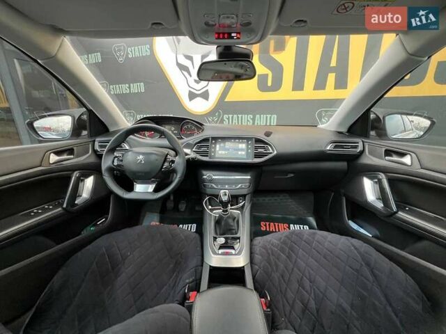 Белый Пежо 308, объемом двигателя 1.56 л и пробегом 265 тыс. км за 11000 $, фото 28 на Automoto.ua