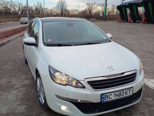 Белый Пежо 308, объемом двигателя 1.6 л и пробегом 250 тыс. км за 8600 $, фото 2 на Automoto.ua