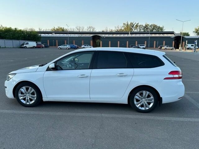 Белый Пежо 308, объемом двигателя 1.6 л и пробегом 360 тыс. км за 6500 $, фото 5 на Automoto.ua