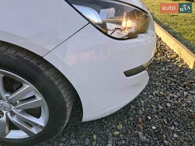 Білий Пежо 308, об'ємом двигуна 1.56 л та пробігом 280 тис. км за 6600 $, фото 10 на Automoto.ua