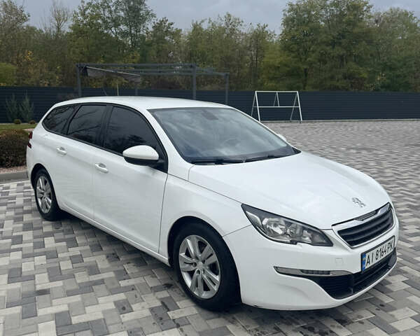 Белый Пежо 308, объемом двигателя 1.56 л и пробегом 286 тыс. км за 7499 $, фото 1 на Automoto.ua