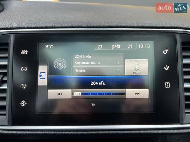 Белый Пежо 308, объемом двигателя 1.56 л и пробегом 265 тыс. км за 11000 $, фото 23 на Automoto.ua