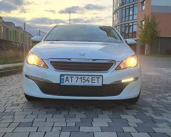 Белый Пежо 308, объемом двигателя 1.56 л и пробегом 266 тыс. км за 9100 $, фото 13 на Automoto.ua