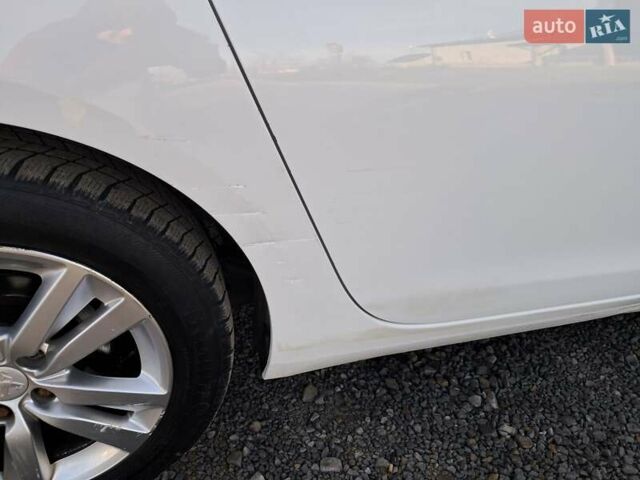 Білий Пежо 308, об'ємом двигуна 1.56 л та пробігом 280 тис. км за 6600 $, фото 9 на Automoto.ua