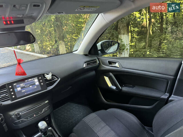 Белый Пежо 308, объемом двигателя 1.56 л и пробегом 172 тыс. км за 10550 $, фото 17 на Automoto.ua