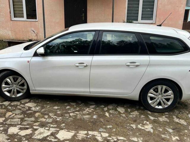 Белый Пежо 308, объемом двигателя 1.6 л и пробегом 273 тыс. км за 8800 $, фото 4 на Automoto.ua