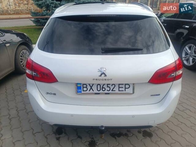 Белый Пежо 308, объемом двигателя 1.56 л и пробегом 196 тыс. км за 9500 $, фото 1 на Automoto.ua