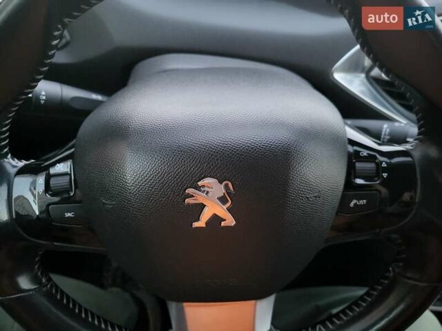 Белый Пежо 308, объемом двигателя 1.56 л и пробегом 266 тыс. км за 9100 $, фото 28 на Automoto.ua