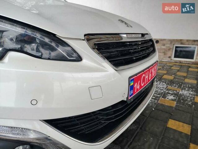 Белый Пежо 308, объемом двигателя 2 л и пробегом 192 тыс. км за 11700 $, фото 18 на Automoto.ua