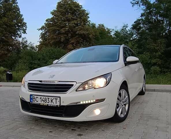Білий Пежо 308, об'ємом двигуна 1.56 л та пробігом 262 тис. км за 9100 $, фото 4 на Automoto.ua