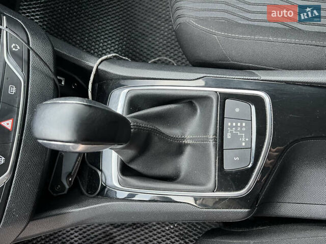 Белый Пежо 308, объемом двигателя 1.56 л и пробегом 283 тыс. км за 11899 $, фото 19 на Automoto.ua