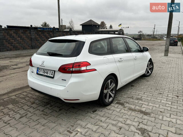 Белый Пежо 308, объемом двигателя 1.56 л и пробегом 283 тыс. км за 11899 $, фото 7 на Automoto.ua