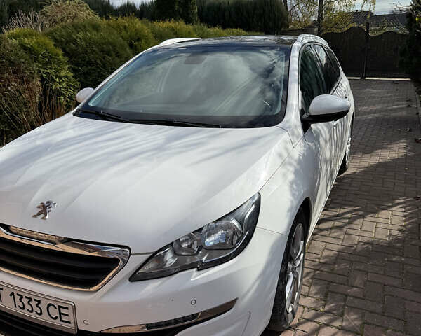 Белый Пежо 308, объемом двигателя 1.56 л и пробегом 274 тыс. км за 9400 $, фото 55 на Automoto.ua