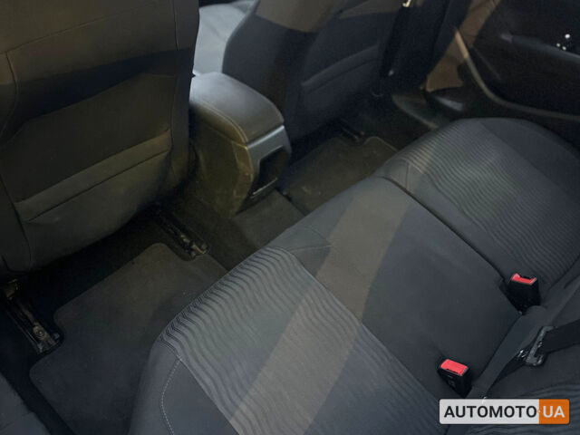 Белый Пежо 308, объемом двигателя 1.6 л и пробегом 347 тыс. км за 11790 $, фото 21 на Automoto.ua