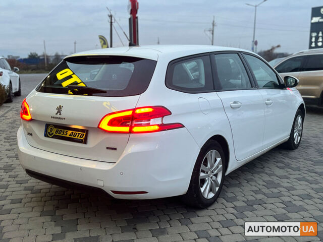 Белый Пежо 308, объемом двигателя 1.6 л и пробегом 347 тыс. км за 11790 $, фото 5 на Automoto.ua