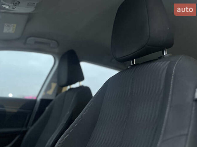 Белый Пежо 308, объемом двигателя 1.56 л и пробегом 357 тыс. км за 9200 $, фото 9 на Automoto.ua