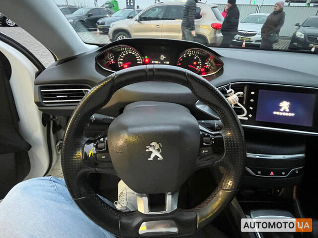 Белый Пежо 308, объемом двигателя 1.6 л и пробегом 347 тыс. км за 11790 $, фото 12 на Automoto.ua