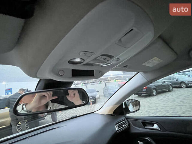 Белый Пежо 308, объемом двигателя 1.56 л и пробегом 357 тыс. км за 9200 $, фото 18 на Automoto.ua