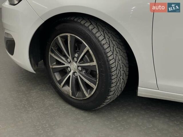 Білий Пежо 308, об'ємом двигуна 1.6 л та пробігом 258 тис. км за 9922 $, фото 7 на Automoto.ua