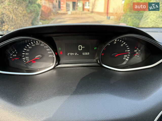 Белый Пежо 308, объемом двигателя 1.56 л и пробегом 274 тыс. км за 9400 $, фото 59 на Automoto.ua