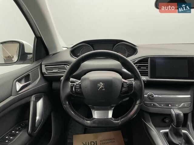 Білий Пежо 308, об'ємом двигуна 1.6 л та пробігом 258 тис. км за 9922 $, фото 11 на Automoto.ua