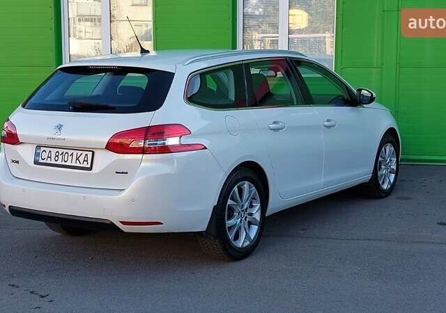 Белый Пежо 308, объемом двигателя 1.56 л и пробегом 209 тыс. км за 12000 $, фото 2 на Automoto.ua